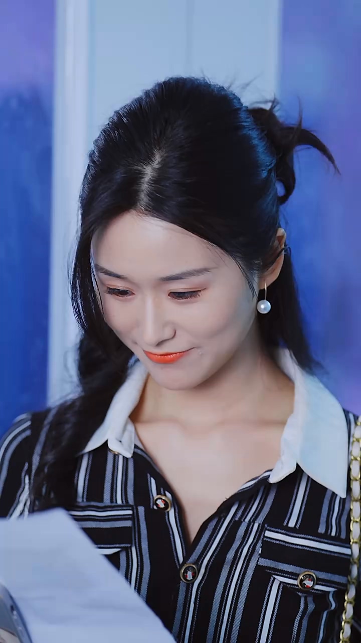 总裁大人的囚婚佳人封面图