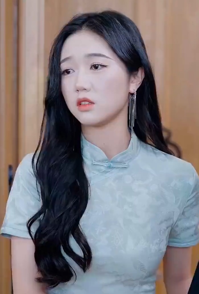 短剧虎啸龙吟封面图