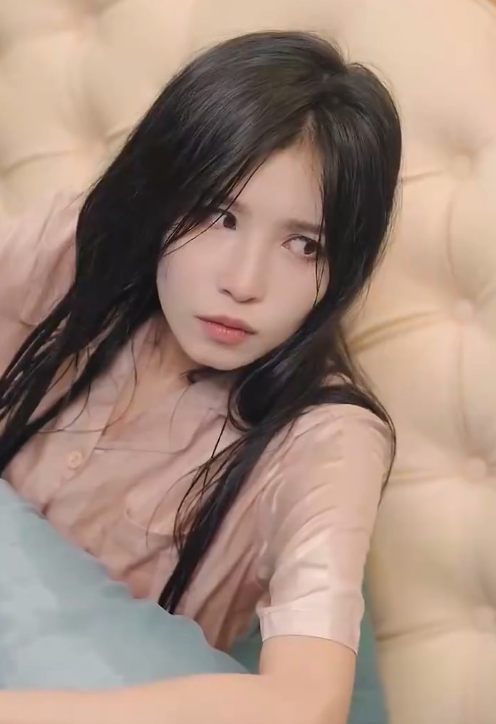 身体互换后首富老公每天替我受虐封面图