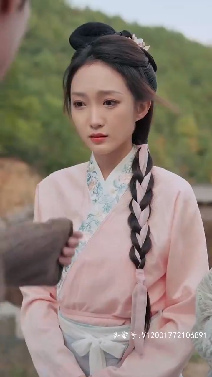 开局官府发媳妇：我在古代富甲一方封面图