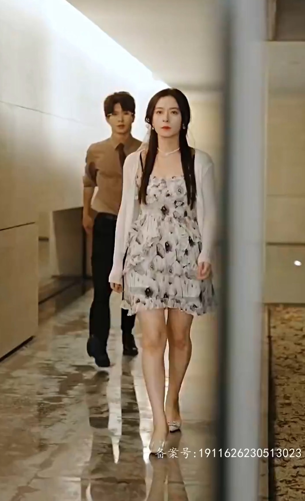 离婚后我成了千亿大小姐封面图