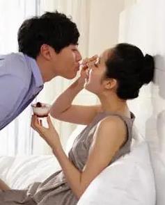 性福三人行封面图