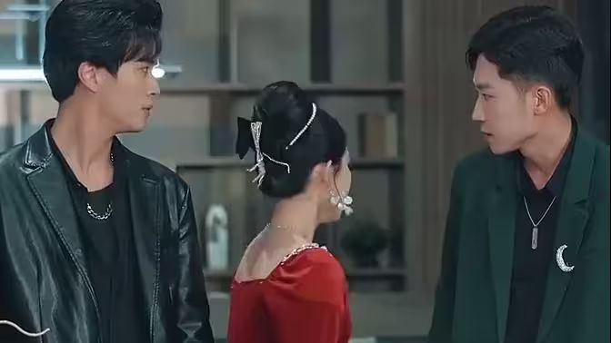 高攀不起（新版我有九万亿舔狗金）封面图