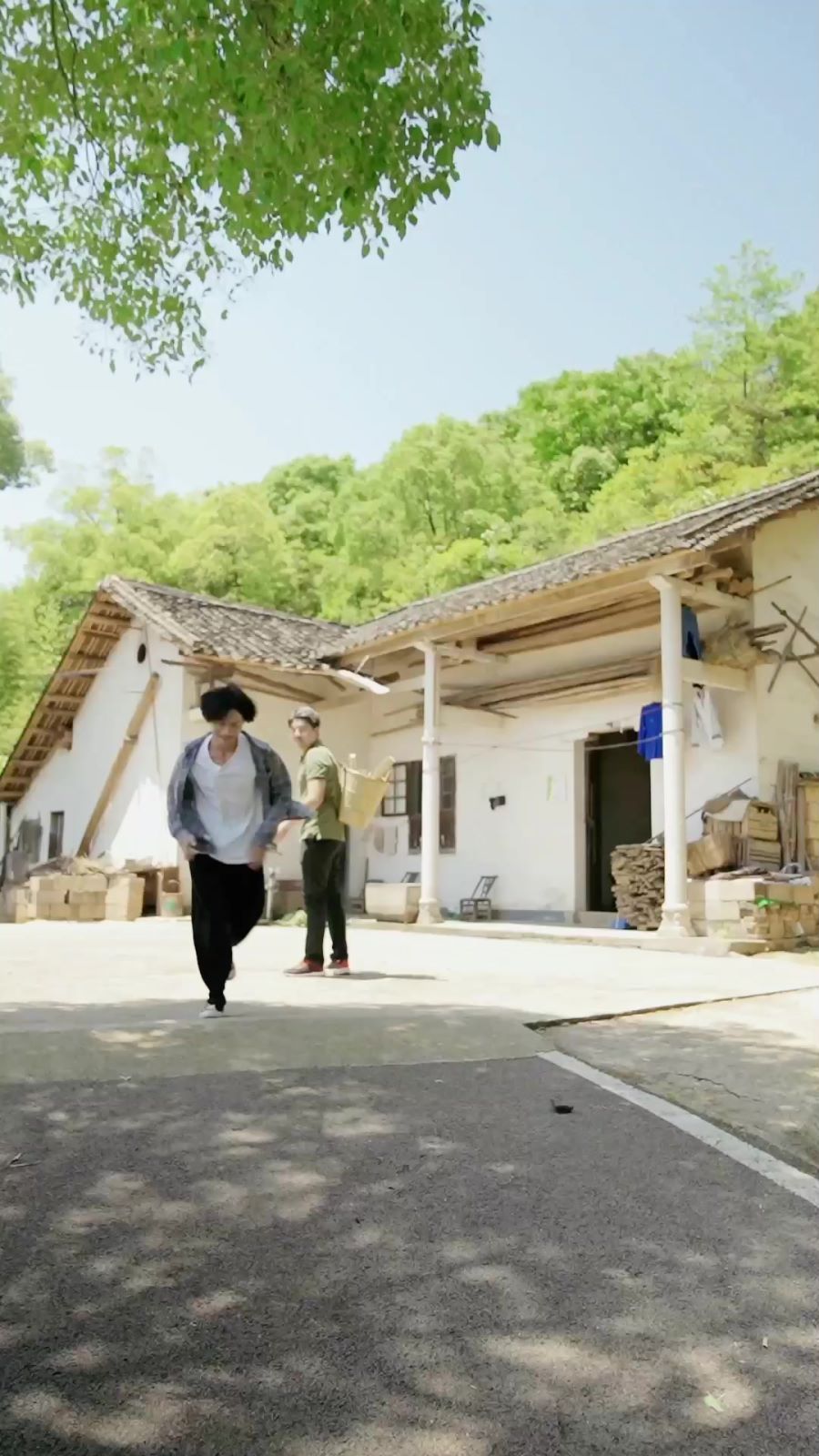 我的绝美女帝老婆封面图