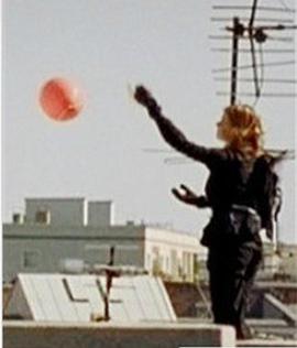 屋顶的浪漫封面图