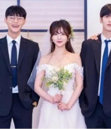 男生堆里的女生2封面图