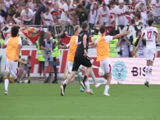 德甲联赛 荷尔斯泰因基尔VS弗赖堡 20250510封面图