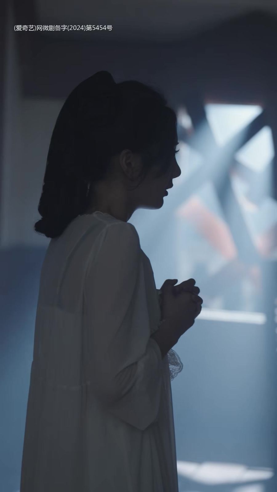 督军炽爱封面图