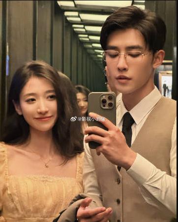 玫瑰冠冕封面图