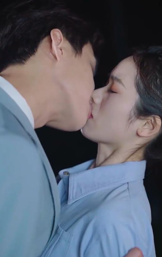 谋妻入局：总裁深夜来访封面图