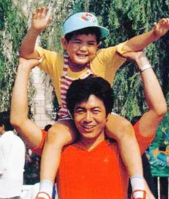 妈妈不在的夏天封面图