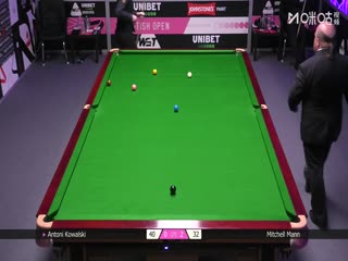 2025斯诺克英国公开赛32进16 安东尼·科瓦尔斯基2-4米歇尔·曼恩 20250925封面图